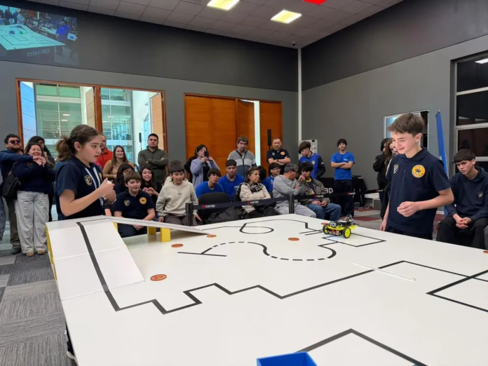 ¡la-robotica-se-toma-la-serena!-150-estudiantes-ponen-a-prueba-sus-creaciones-en-competencia-nacional