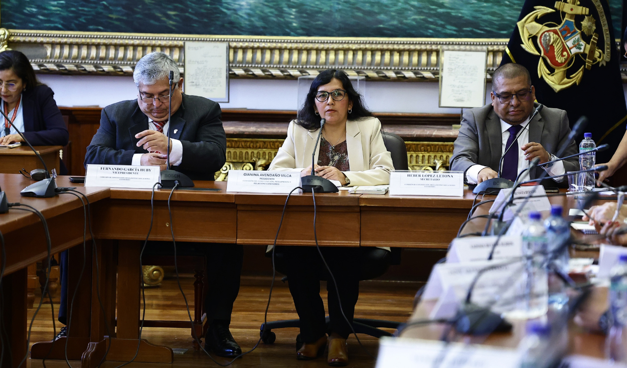 comision-de-constitucion-revisara-este-29-y-30-de-septiembre-el-pedido-de-facultades