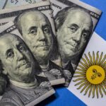 en-agosto,-los-argentinos-compraron-mas-dolares-que-los-que-generaron-cuatro-sectores-clave-de-la-economia