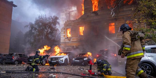 en-direct,-guerre-en-ukraine :-apres-des-attaques-russes-visant-des-civils,-volodymyr-zelensky-dit-que-« la russie-doit-repondre-de tout-cela-et en subir-de reelles-consequences »