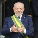 lula-mira-rejeicao-a-flavio-bolsonaro-em-campanha-no-norte,-nordeste-e-sp-na-reta-final-do-1o-turno