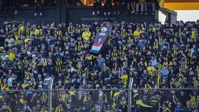 comision-de-apelaciones-de-la-auf-ratifico-el-fallo-de-penarol-tras-el-clasico-del-torneo-clausura:-“la-violencia-observada-no-puede-ser-normalizada”