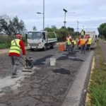 cuatro-esquinas:-buscan-subsanar-baches-generados-por-las-lluvias