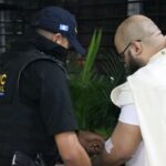 capturan-a-extraditable-35-de-doble-nacionalidad;-segun-pnc-se-encerro-en-una-habitacion-y-se-provoco-lesiones