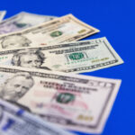 dolar-abre-em-queda-nesta-terca-apos-desemprego-apresentar-menor-indice-desde-2012