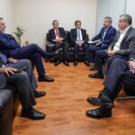 ahora-nacion-se-reunio-con-el-premier-galarreta-para-revisar-el-pedido-de-facultades-horas-antes-de-su-debate-en-constitucion