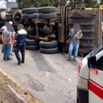 las-charcas-y-calzada-roosevelt-colapsan-tras-accidente-de-transito-en-ciudad-san-cristobal