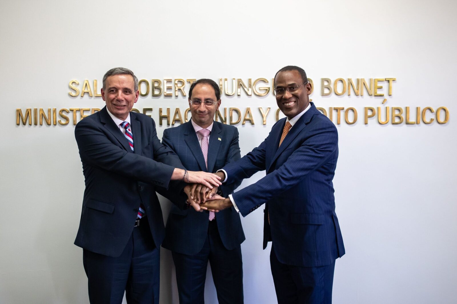 colombia-returns-to-imf-as-fiscal-deficit-projects-record-numbers