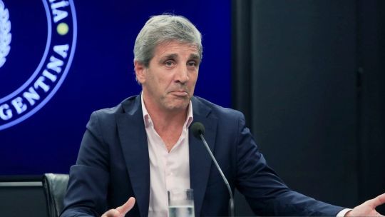 economy-minister-luis-caputo-attacks-opponents:-‘kirchnerism-is-hell,-kicillof-is-the-antichrist’
