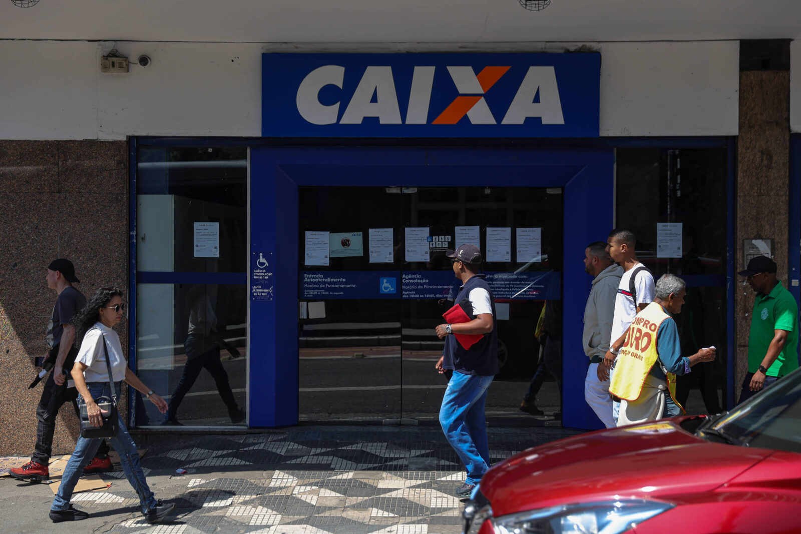 caixa-retoma-atendimento-presencial-apos-fim-da-greve