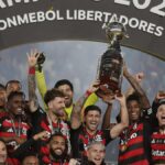 us$-200-millones-en-ingresos-y-el-reinado-continental-en-riesgo;-¿que-se-juega-el-futbol-de-brasil-ante-el-fin-de-las-apuestas-en-linea?