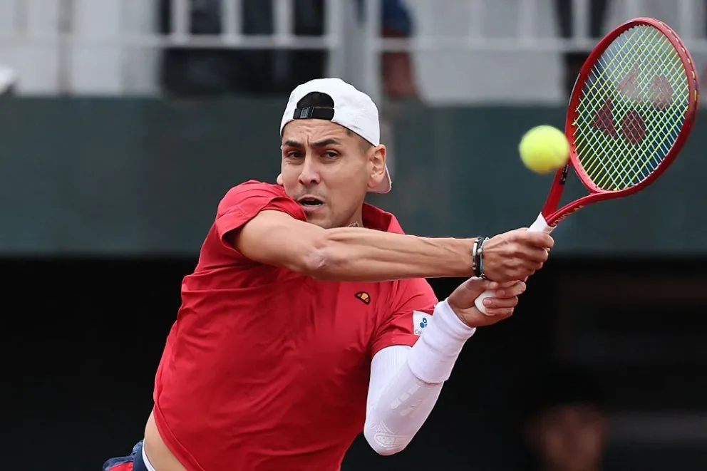 el-show-de-alejandro-tabilo:-chileno-vapuleo-a-tommy-paul-y-avanzo-a-octavos-del-atp-de-tokio