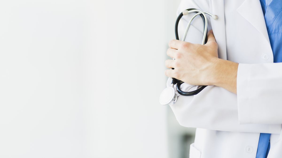 detectores-de-metales-y-siete-anillos-de-seguridad:-la-propuesta-para-evitar-el-“fraude-electronico”-en-el-examen-de-1.700-residentes-medicos