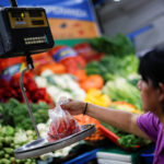 argentina-on-brink-of-recession-despite-growth-in-august,-experts-say