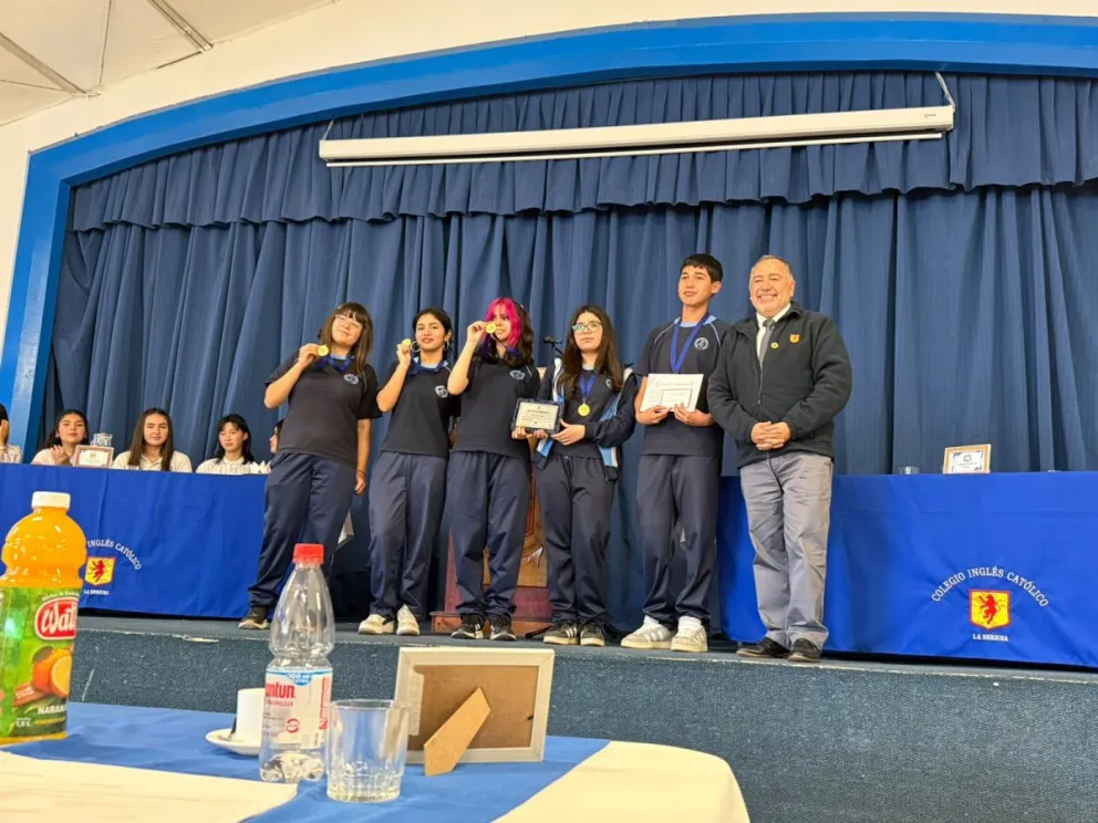 colegio-francisco-palau-se-corona-campeon-del-torneo-interescolar-de-debates-miss-zenaida-katzen-2026