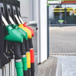 la-factura-de-gasolina-cambia-desde-este-jueves:-asi-podra-verificar-el-descuento-de-impuestos-aplicado