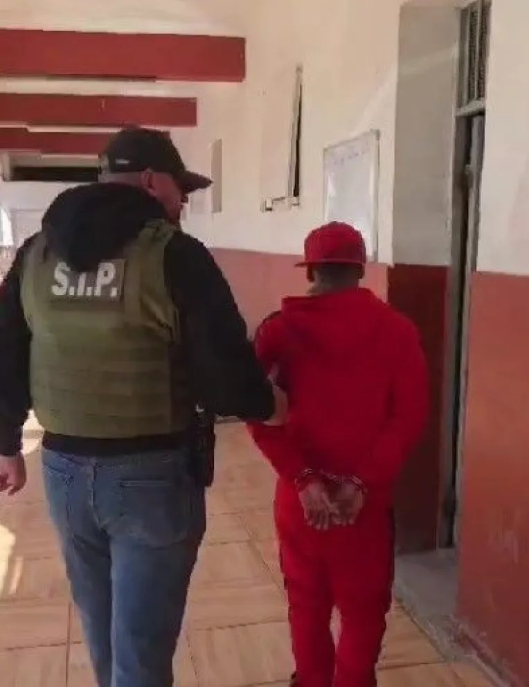 detienen-a-extranjero-que-robo-celular-a-paramedico-mientras-atendia-una-emergencia