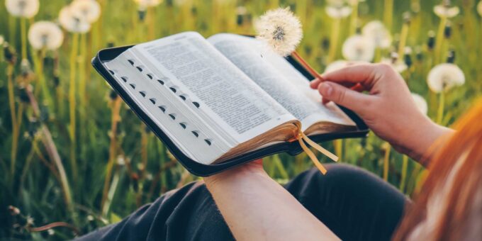 ¡unidos-por-la-fe!-la-biblia-se-traduce-en-senas,-guarani-y-castellano