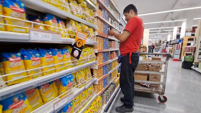 recaudacion:-el-iva-completo-en-septiembre-casi-un-ano-de-bajas-y-profundizo-senales-de-debilidad-del-consumo