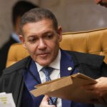 gilmar-chama-kassio-de-‘imperador’,-e-ministros-veem-risco-de-dino-afastar-presidente-do-tse-de-acoes