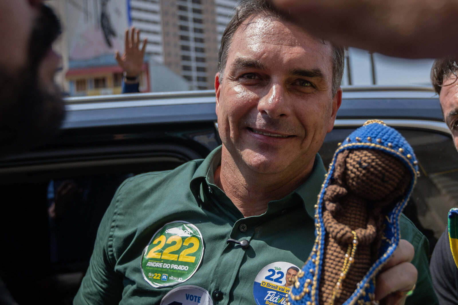 nem-nossa-senhora-nem-jesus;-flavio-e-a-manipulacao-eleitoral-da-fe