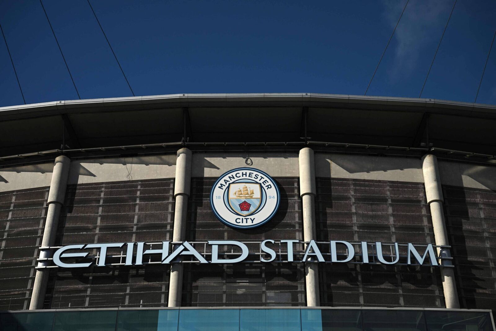 principal-patrocinador-do-manchester-city-ameaca-processar-a-premier-league