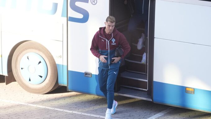 el-dt-y-el-presidente-de-la-federacion-de-portugal-siguieron-a-cristiano-ronaldo-hasta-el-aeropuerto-para-que-no-deje-la-seleccion;-mira-las-repercusiones-de-su-salida