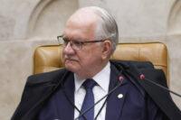 fachin-nega-pedido-de-suspeicao-de-dino-feito-por-flavio-bolsonaro