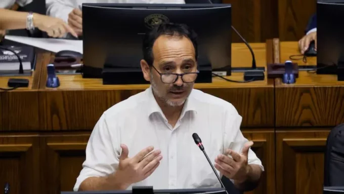 “exijo-respeto”:-nunez-responde-a-embajador-de-eeuu.-y-pide-investigar-tramite-de-su-visa
