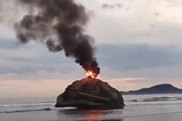 pedra-da-feiticeira-e-incendiada-em-sao-vicente,-no-litoral-paulista;-prefeitura-apura-as-causas