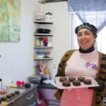 perdio-a-su-hijo-de-3-anos-y-encontro-en-la-cocina-una-razon-para-volver-a-levantarse