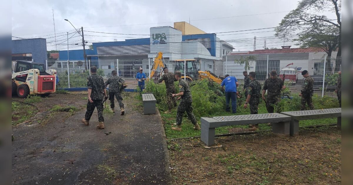 com-apoio-do-30o-bimec,-apucarana-inicia-2a-etapa-de-limpeza-pos-temporal