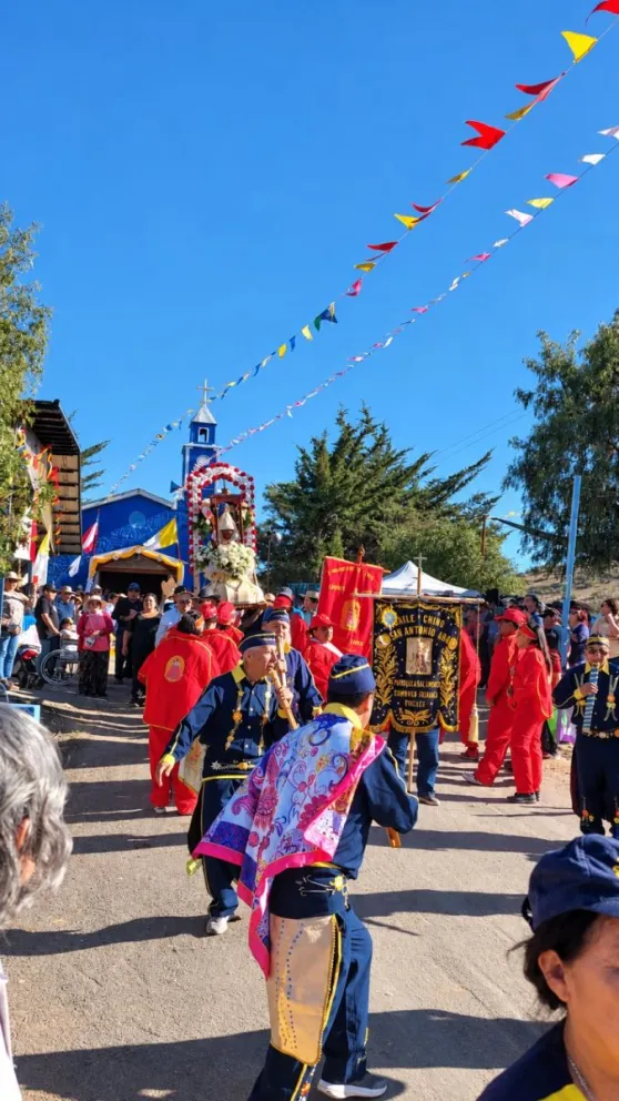 el-peral-se-alista-para-historica-fiesta-religiosa-con-procesiones,-bailes-y-bautizos