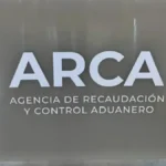 recaudacion:-la-caida-de-ingresos-podria-empezar-a-tocar-un-piso-en-los-proximos-meses