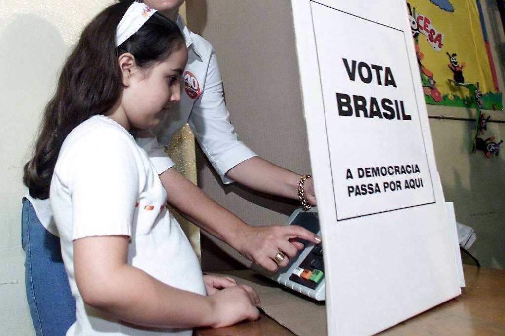 datafolha:-amigos,-redes-sociais,-igreja-e-imprensa-influenciam-mais-o-voto-ao-final-da-eleicao