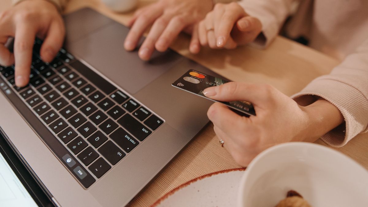 bcu-refuerza-las-medidas-de-seguridad-para-las-operaciones-bancarias