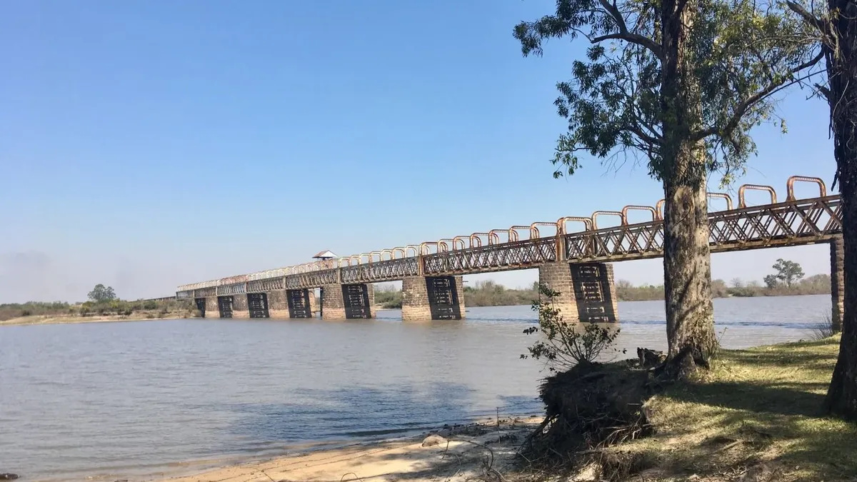el-puente-sobre-el-rio-negro-sera-rehabilitado-para-conectar-el-ferrocarril-central-con-rivera