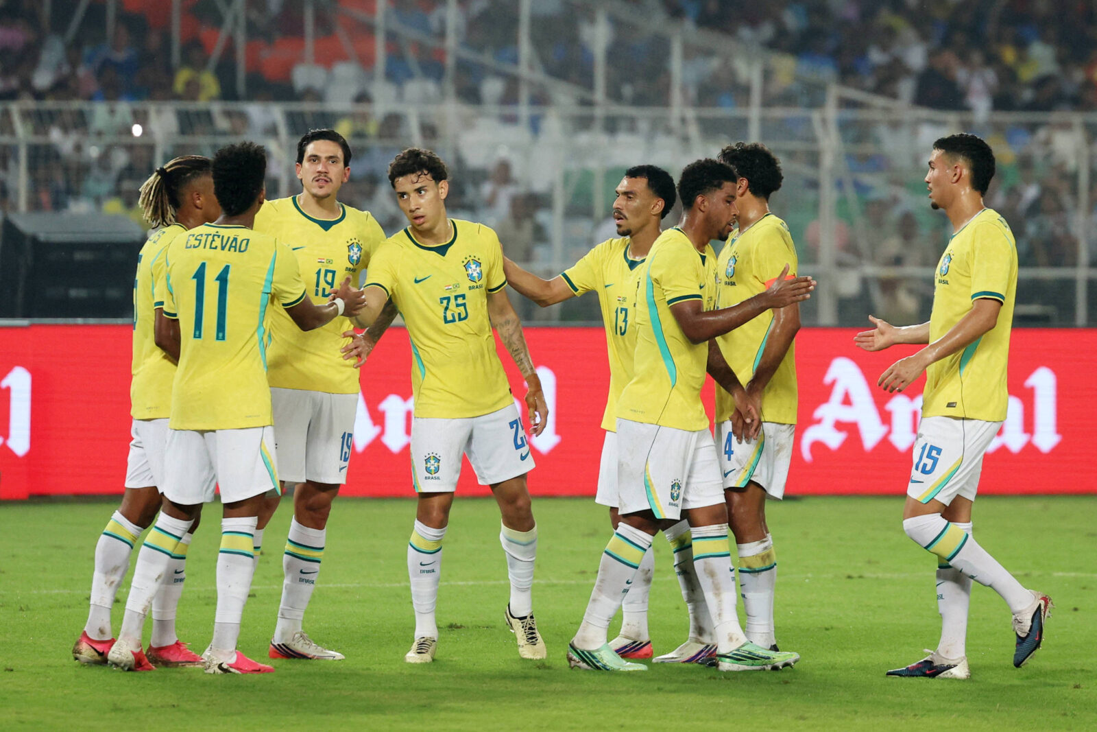 brasil-vence-a-india-em-ritmo-de-treino-e-com-falhas-do-goleiro