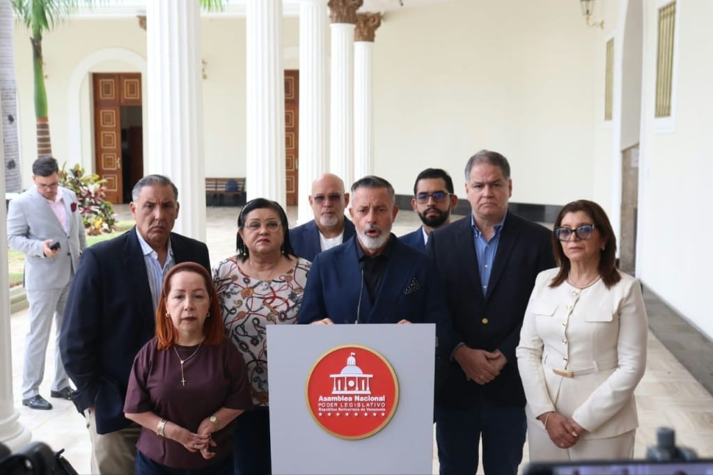 tsj:-comision-preliminar-bajo-control-chavista-vs-contrapeso-del-consejo-de-revision-y-sociedad-civil