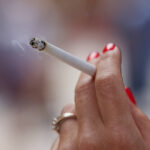 parar-de-fumar-pode-proteger-o-cerebro-contra-a-demencia,-conclui-estudo