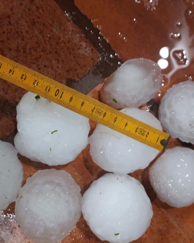 sarambi-ojapo-el-temporal-vai-con-granizada-en-asuncion-y-central