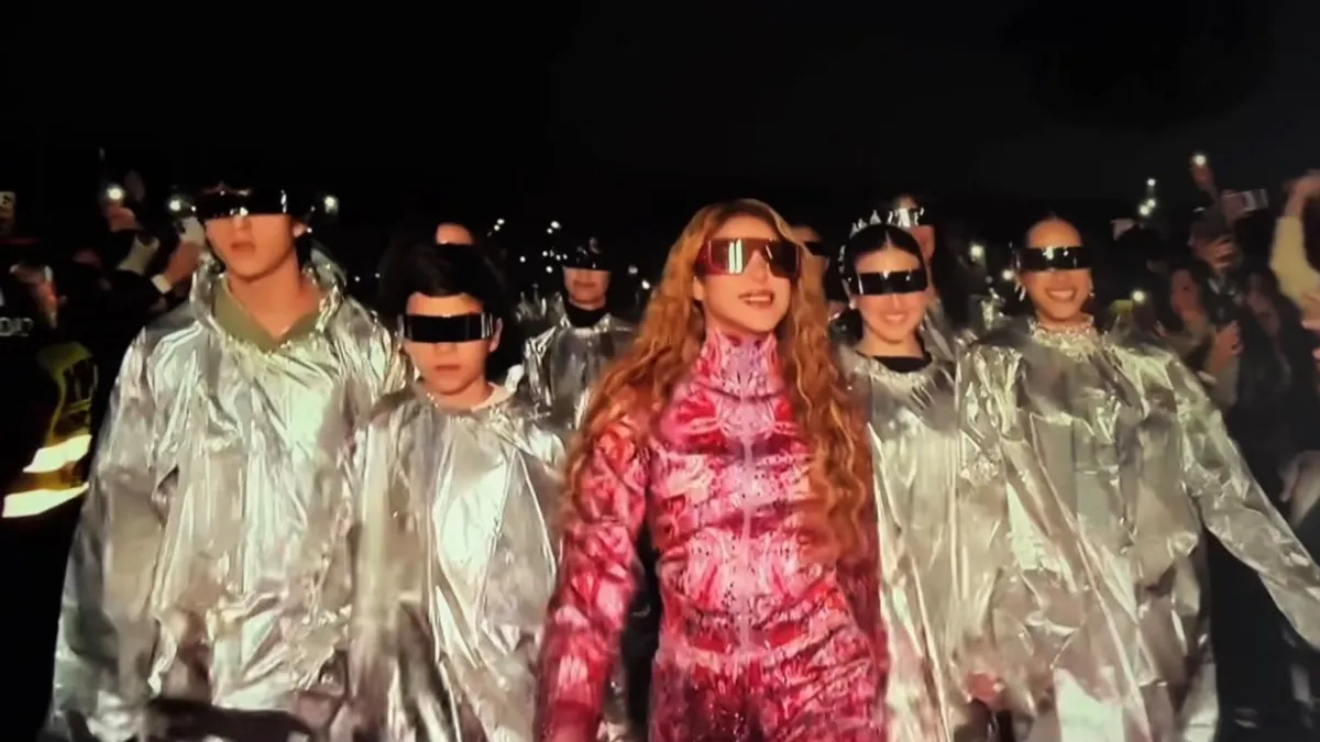 de-barranquilla-pa’l-mundo:-shakira-abrio-su-concierto-en-madrid-junto-a-salwa-maloof,-isabella-daes-y-toda-la-monarquia-del-carnaval-2027
