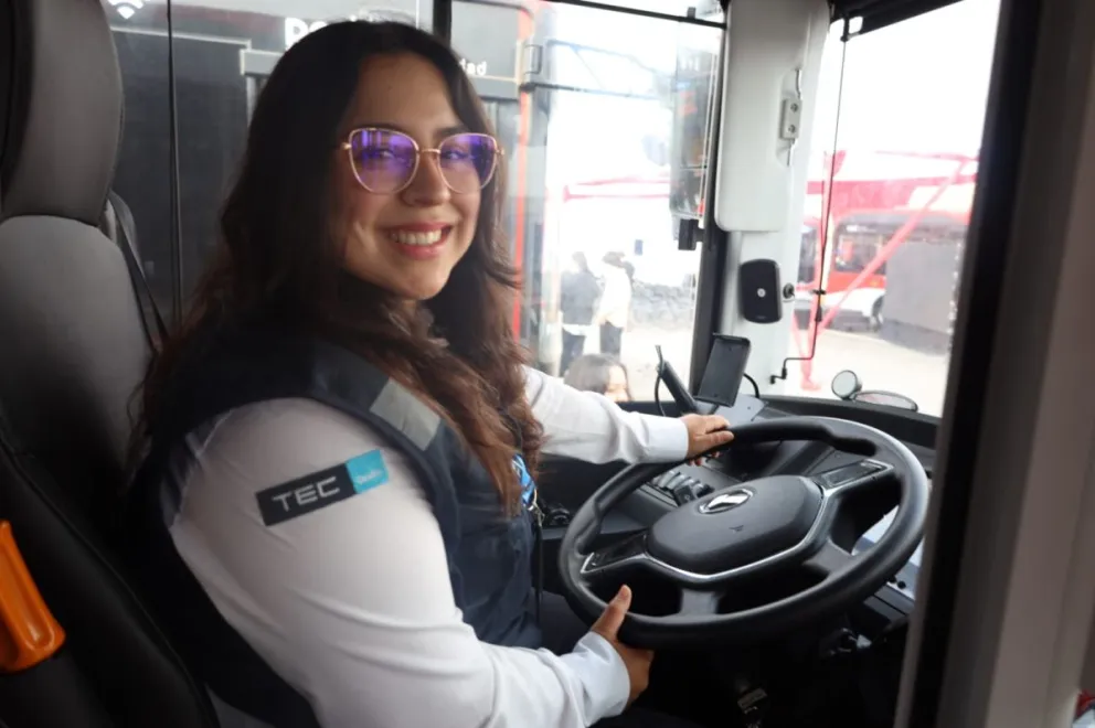 el-rol-clave-de-las-mujeres-que-conducen-los-nuevos-buses-electricos-de-ovalle
