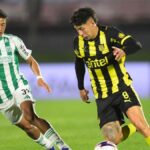 racing-vs-penarol-en-vivo-por-el-torneo-clausura:-el-aurinegro-vuelve-a-tener-un-duro-examen-para-seguir-prendido-en-las-dos-tablas