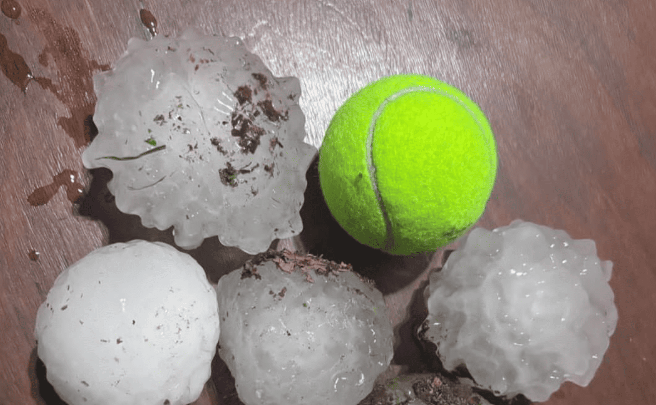 fuerte-tormenta-de-granizo-causa-danos-en-vehiculos-y-viviendas-en-paraguay