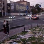 a-kiev,-une-atmosphere-de-guerre-permanente :-« l’ennemi-est-en-train-de-detruire-la-ville »
