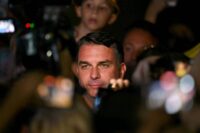 flavio-bolsonaro-conquista-714-cidades-que-tiveram-maioria-de-lula-em-2022