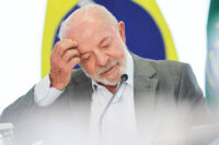 reves-no-1o-turno-forca-lula-a-rever-estrategia-de-campanha-contra-flavio-bolsonaro