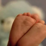 la-maternidad-y-la-paternidad-se-postergan:-casi-dos-tercios-de-quienes-no-tienen-hijos-cree-que-el-momento-ideal-es-despues-de-los-30