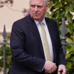 affaire-epstein :-l’ex-prince-andrew-conteste-en-justice-des-perquisitions-menees-chez-lui-en-fevrier